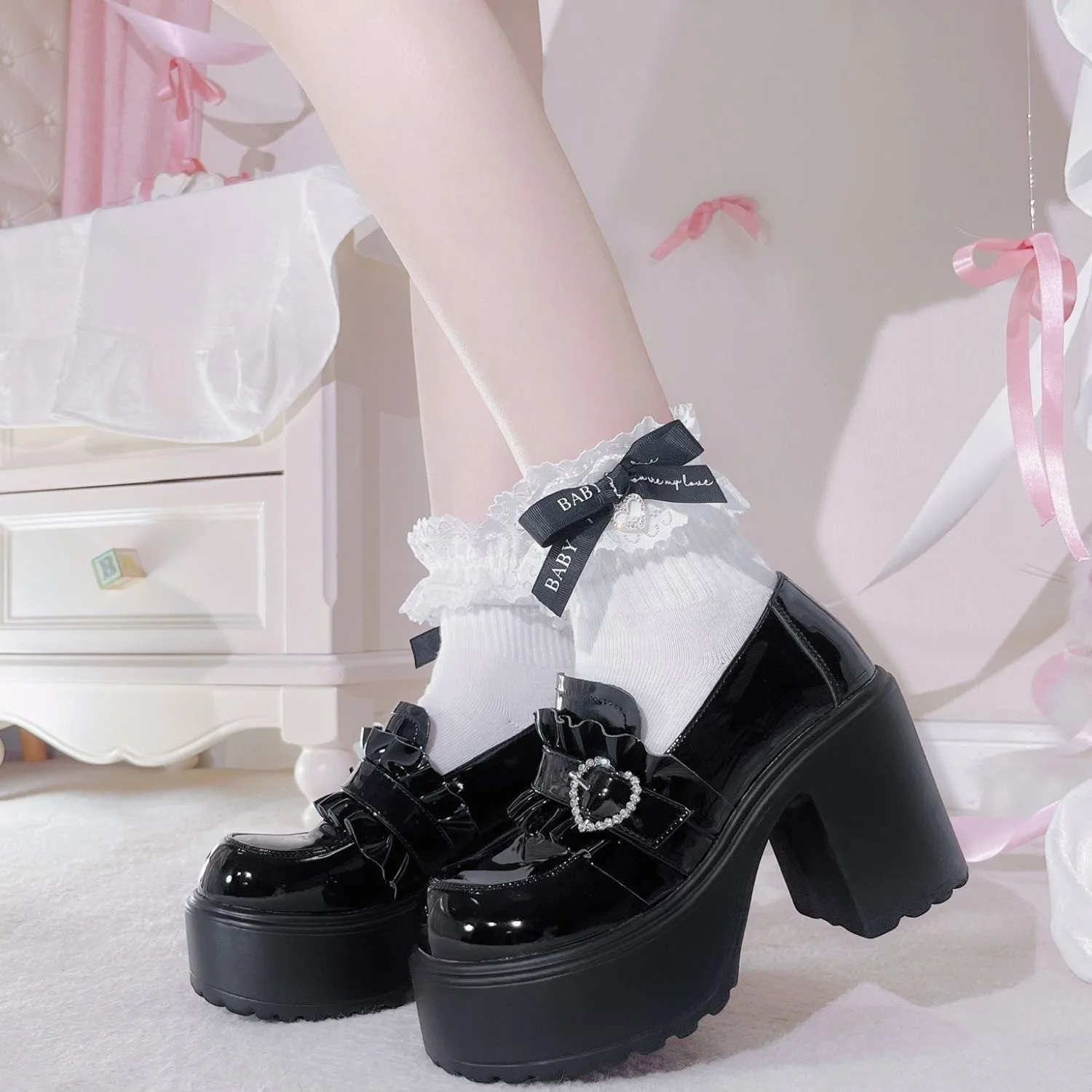 Zapatos de cuero pequeños Mary - Women'S Fashion Designer Clothes reseña y precio