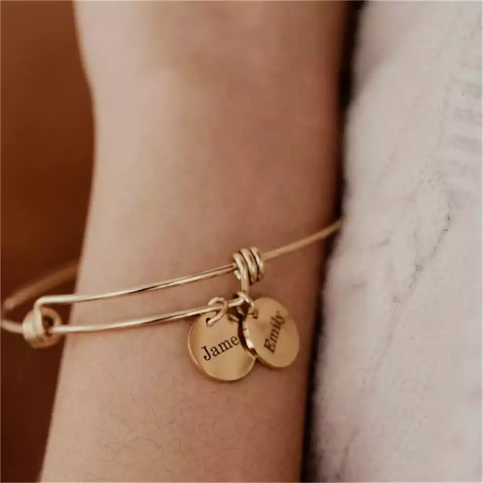 Brazalete personalizado con di - Women Fashion Name Ideas reseña y precio