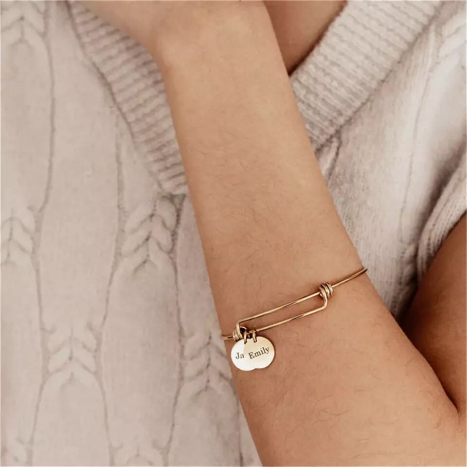 Brazalete personalizado con di - Women Fashion Name Ideas reseña y precio