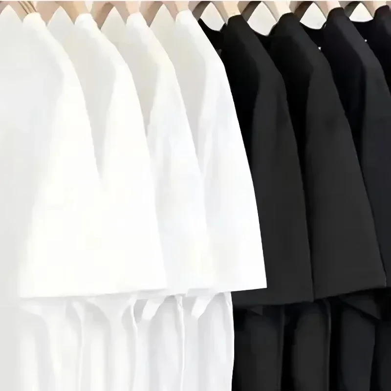 Camiseta negra estampada con l - Women'S Fashion Magazines reseña y precio
