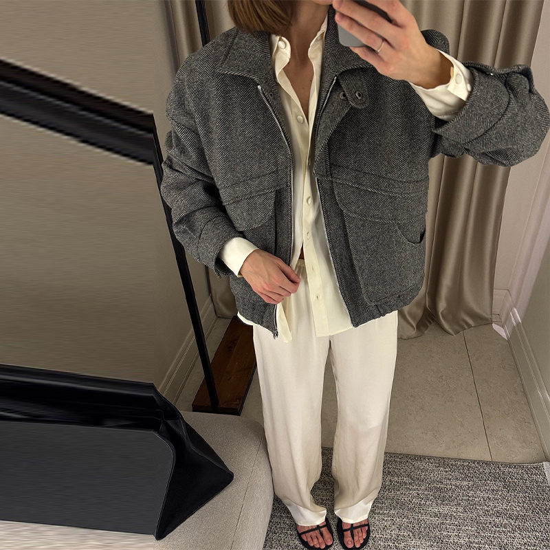 Abrigo elegante con cuello lev - Women'S Fashion Trends Fall 2025 reseña y precio